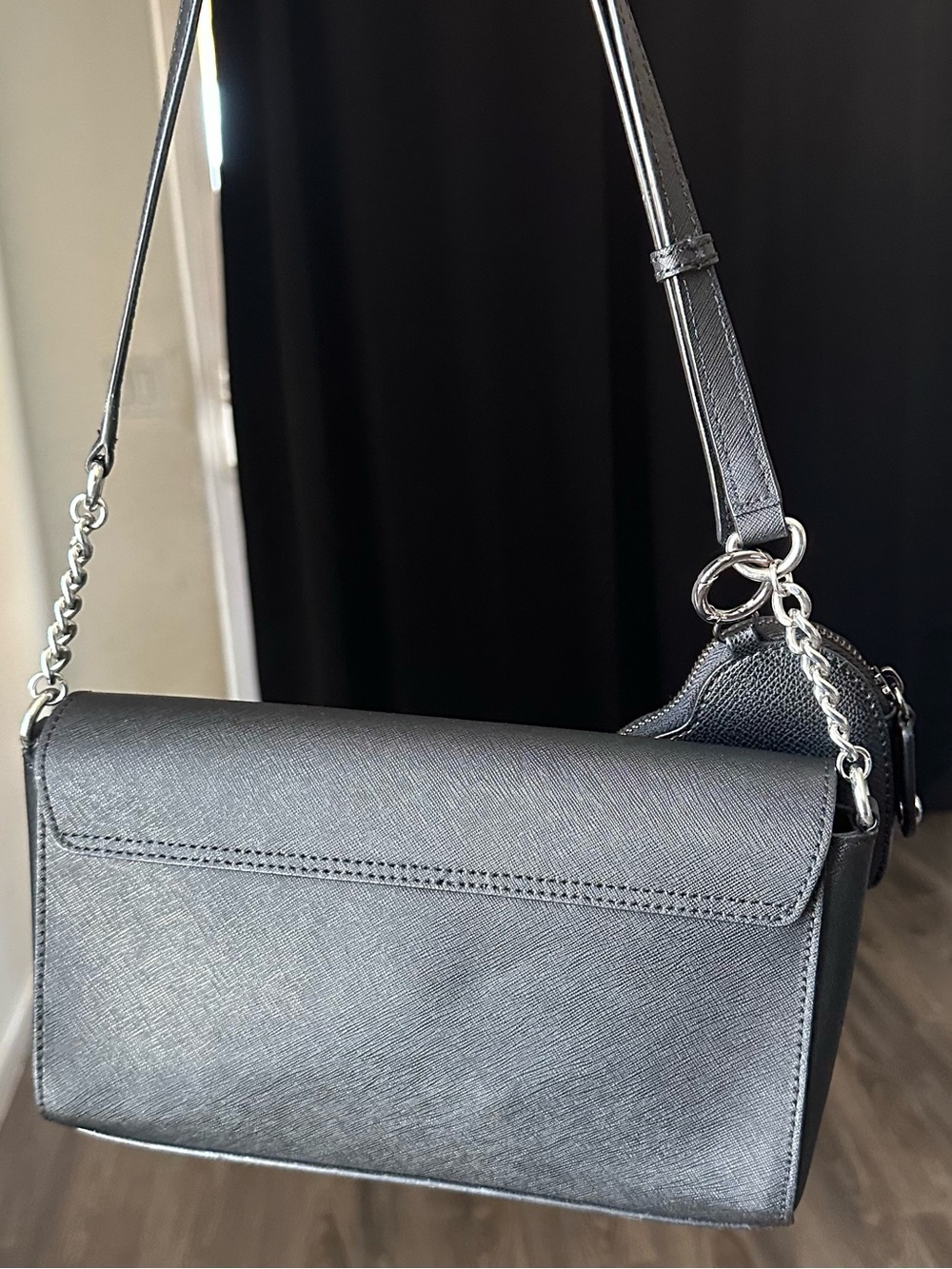 NWOT Karl Lagerfeld Iris Crossbody with Detachable Heart Coin Purse - Picture 3 of 7